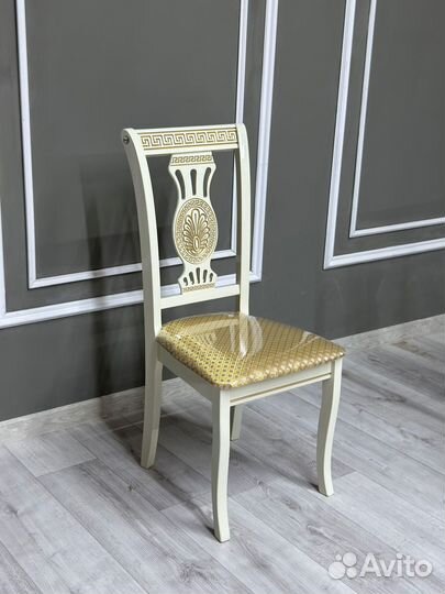 Стол в наличии