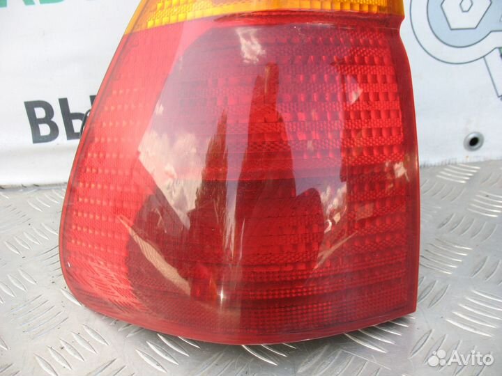 Фонарь задний наружный левый BMW X5 E53 2002г