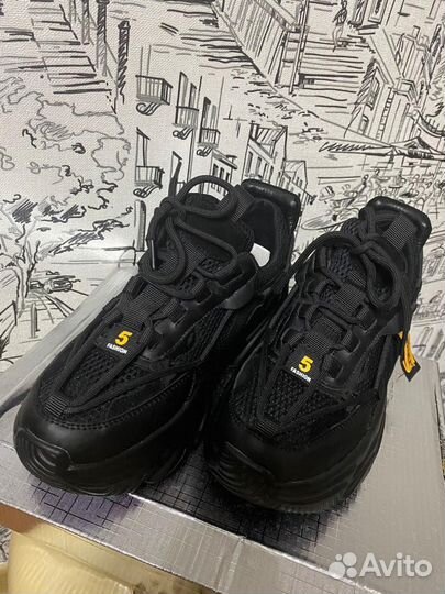 Кроссовки женские 38 размер