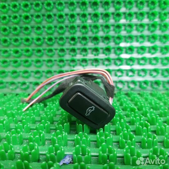 Кнопка (выключатель) Volkswagen Tiguan 5N1 2008