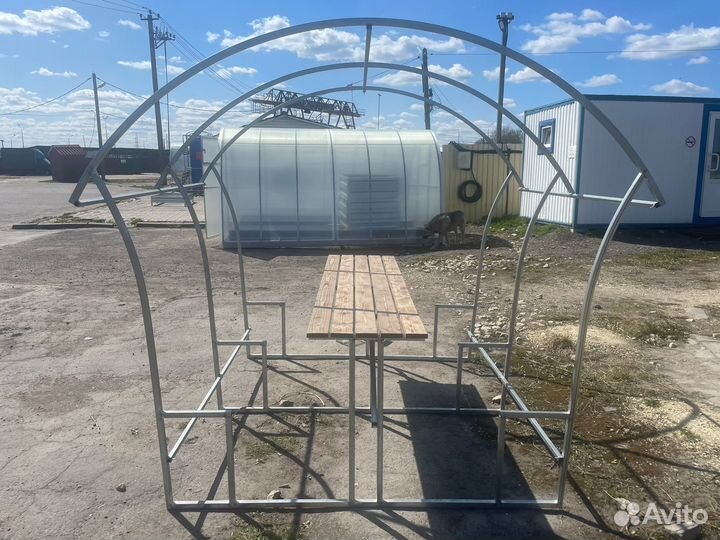 Беседка для дачи из поликарбоната