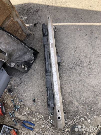 Порше кайен усилитель бампера