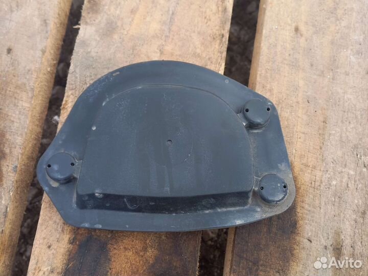 Заглушка фольцваген джетта 6 1,4