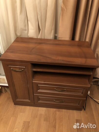 Тумба под телевизор