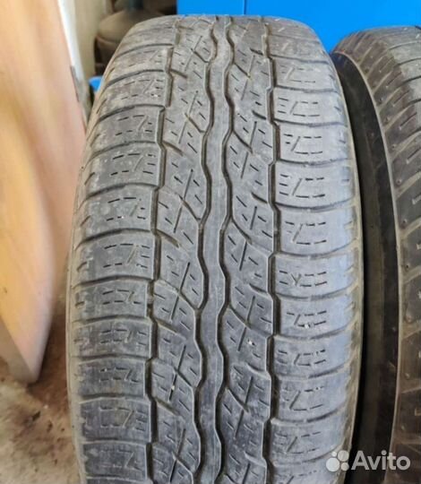 Bridgestone Dueler H/T D687 235/60 R16