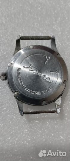 Продам часы наручные