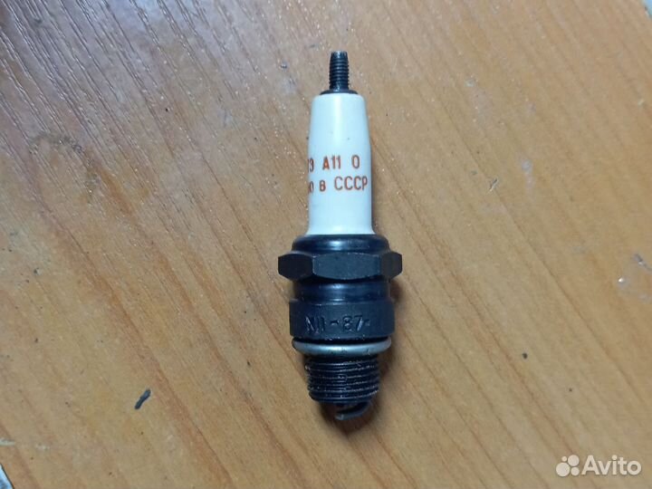 Свеча зажигания для мотоцикла и мотороллера