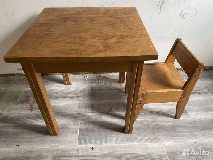 Стол и стул для детей