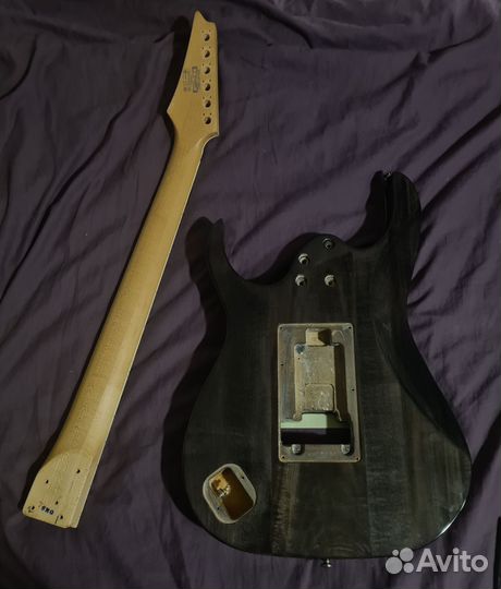 Корпус и гриф электрогитары SRG450qmzd