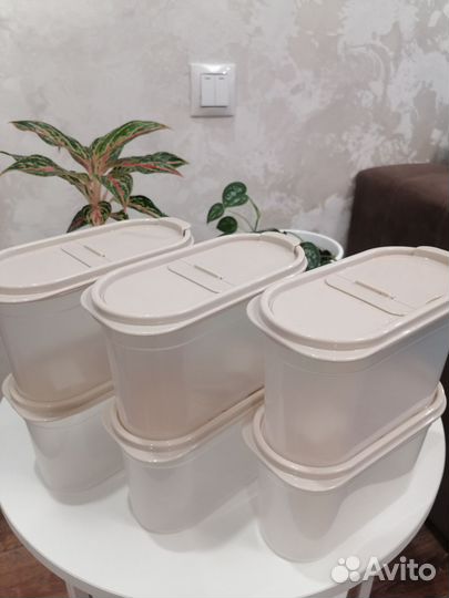 Контейнеры для сыпучих продуктов