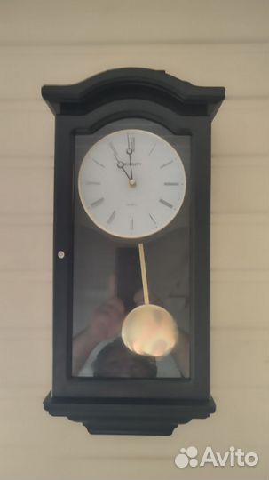Часы настенный с маятником