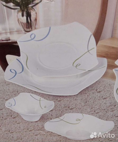 Столовый фарфоровый сервиз 24 предмета
