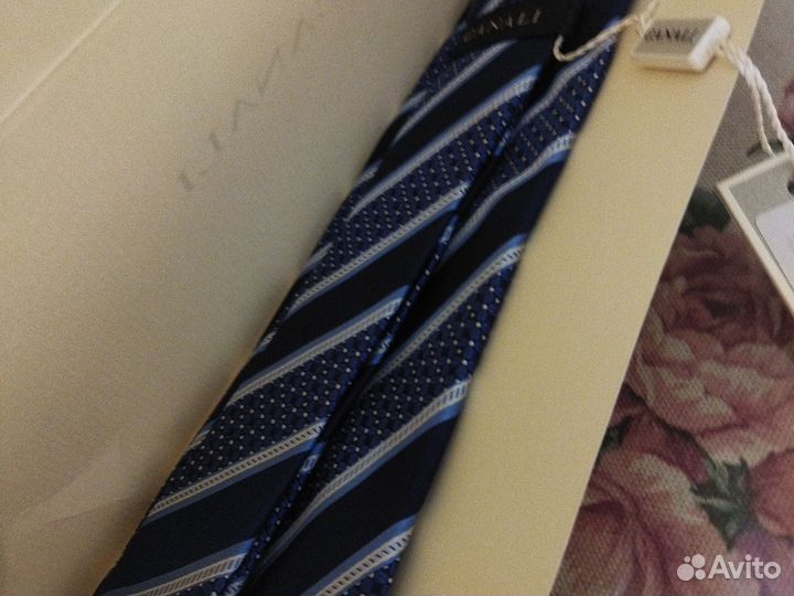 Галстуки брендовые