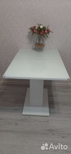 Кухонный стол