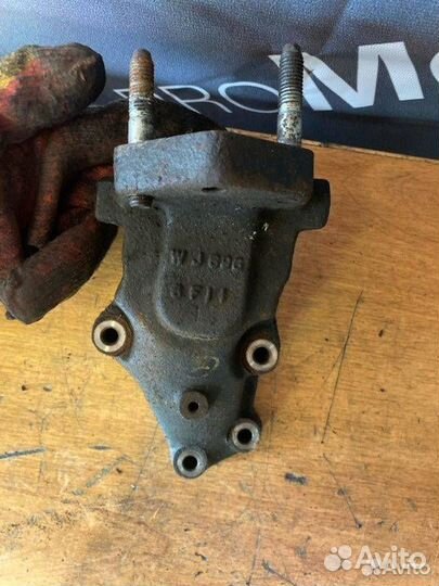 Кронштейн двигателя Chevrolet Lacetti J200 2008