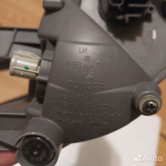 Задний противотуманный фонарь для Toyota rav4 40