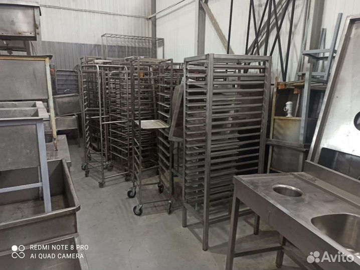 Столы,стелажи,мойки,шпильки полки косынки из нержа