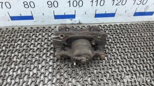 Суппорт тормозной передний правый toyota auris E15