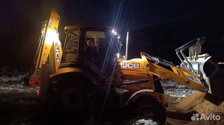 Экскаватор погрузчик JCB