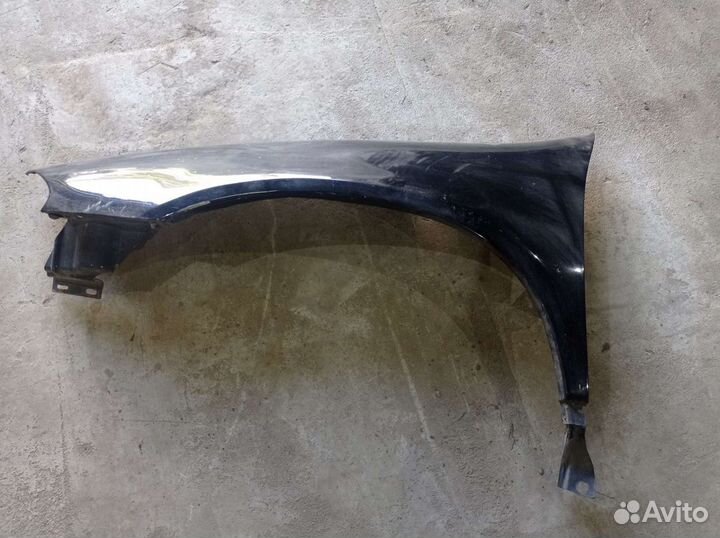 Переднее левое крыло dodge intrepid