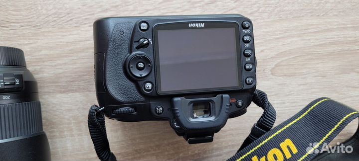 Зеркальный Nikon D90 и другие