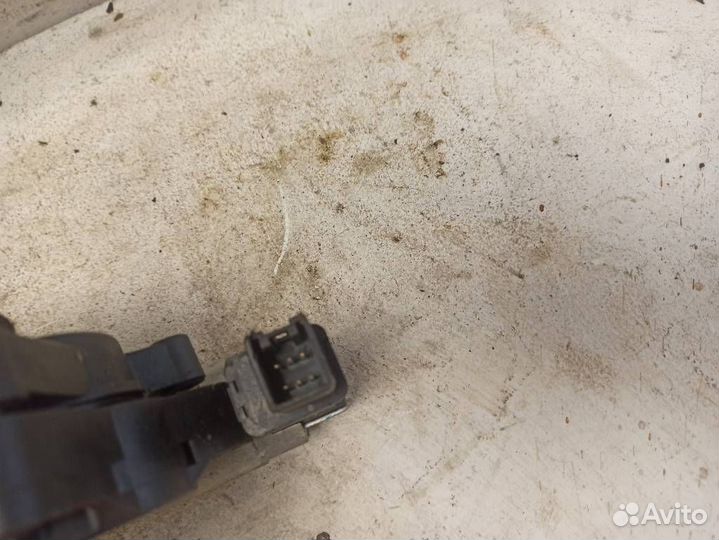 Стеклоподъемник электрический задний правый