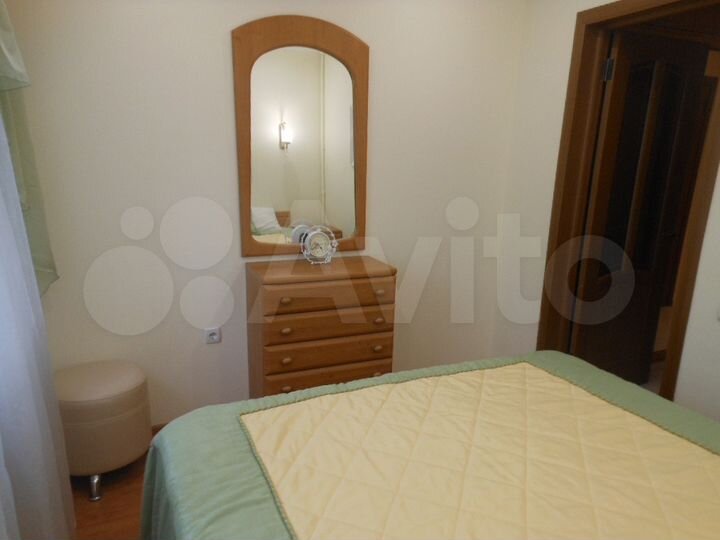 2-к. квартира, 56 м², 1/9 эт.