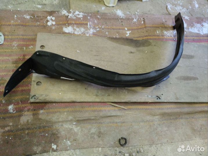 Подкрылок передний правый Хундай Гетц