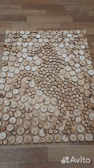 Настенное панно из можжевельника