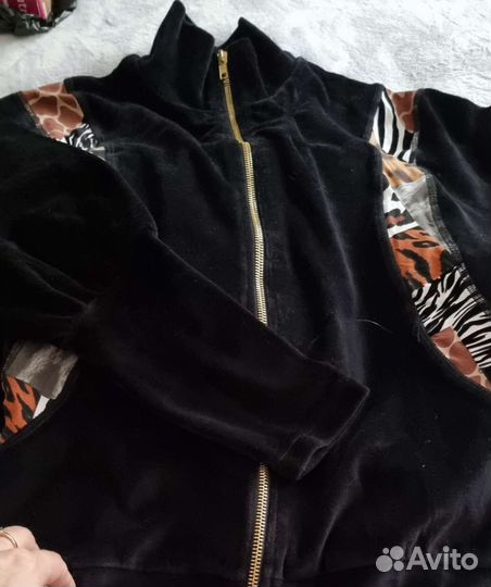 Костюм женский