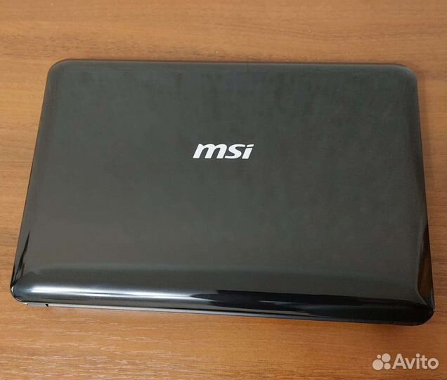 Нетбук MSI Wind U100