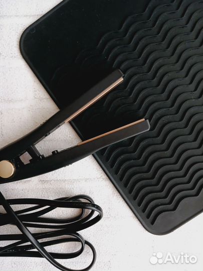 Выпрямитель плойка утюжок для волос термоковрик