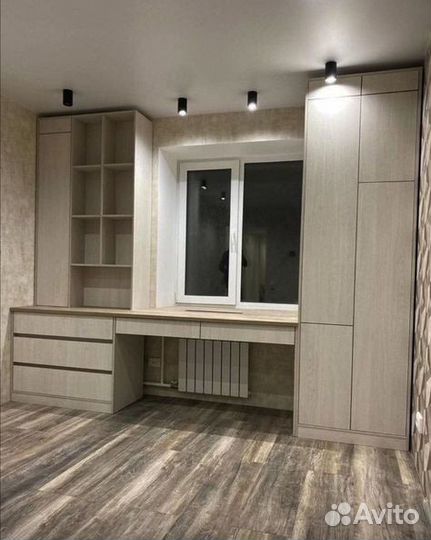 Рабочая зона у окна