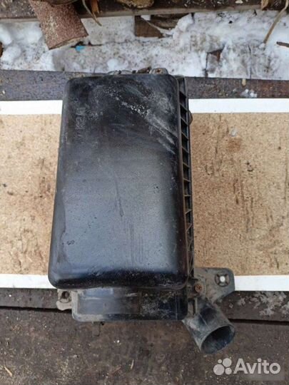 Корпус воздушного фильтра Kia Spectra