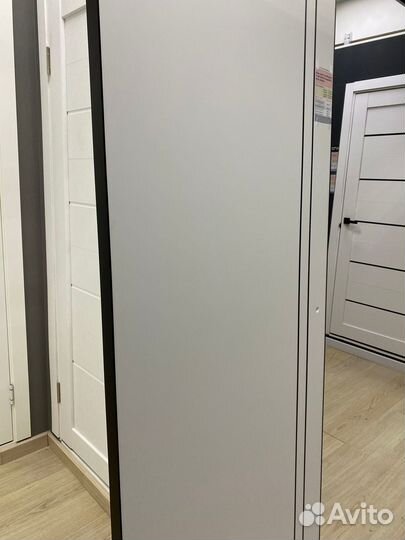 Дверь межкомнатная Line Молдинг 4 софт