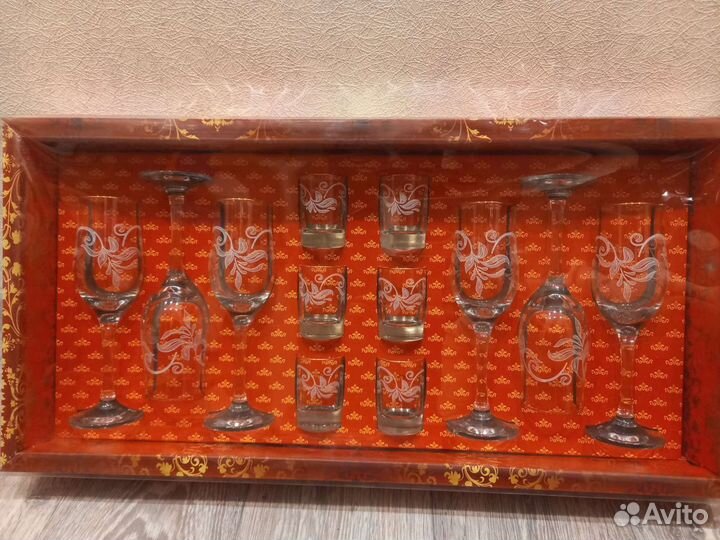 Набор бокалы и рюмки новый