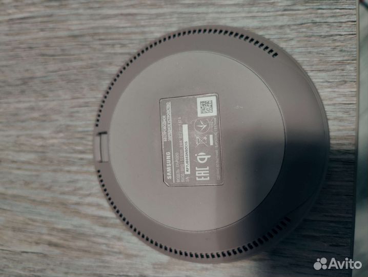 Беспроводное зарядное устройство Samsung