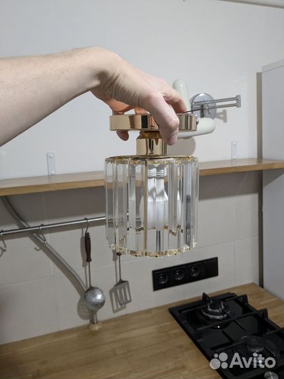 Светильник люстра золотой стекло почти новый