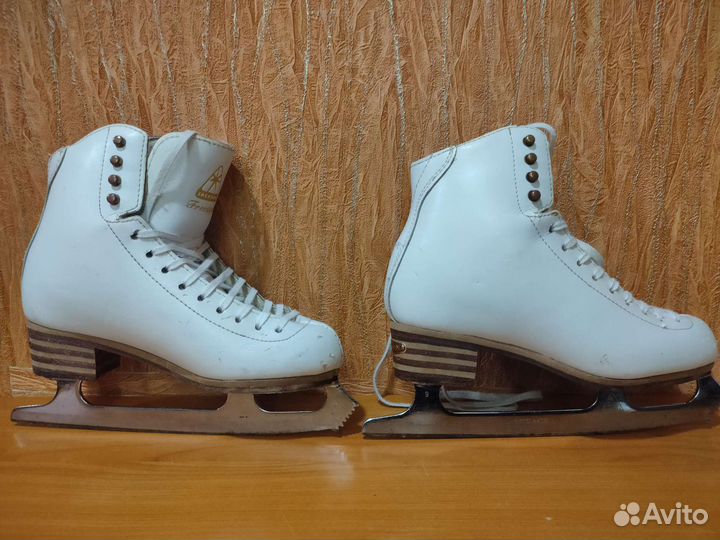 Коньки jackson