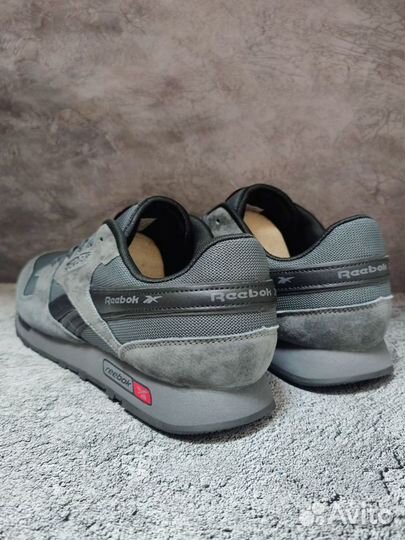 Кроссовки Reebok великаны р.47-51