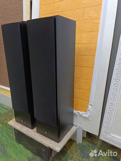 Напольные акустические колонки