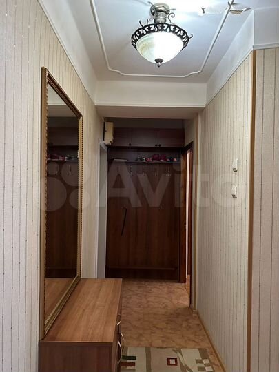 4-к. квартира, 80 м², 2/5 эт.