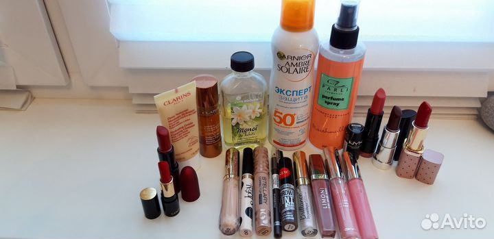 Косметика Clarins, mac, lancome, pupa