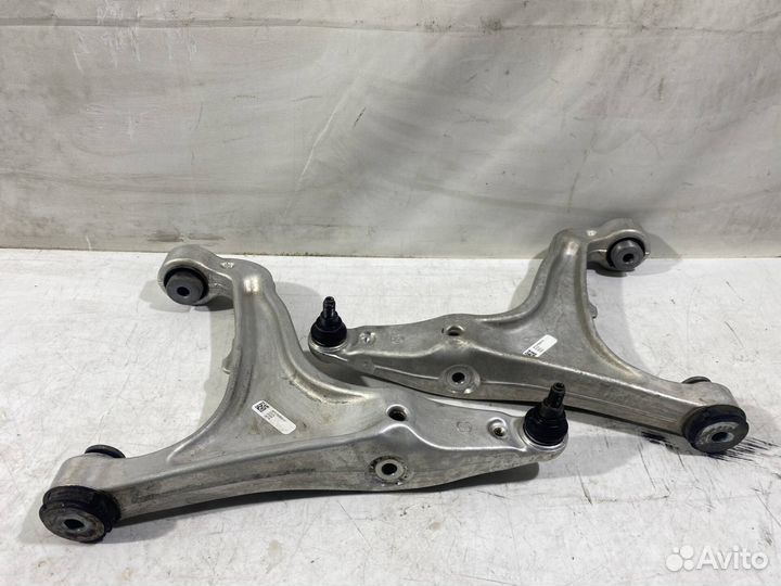 Рычаг передний нижний Maserati Levante