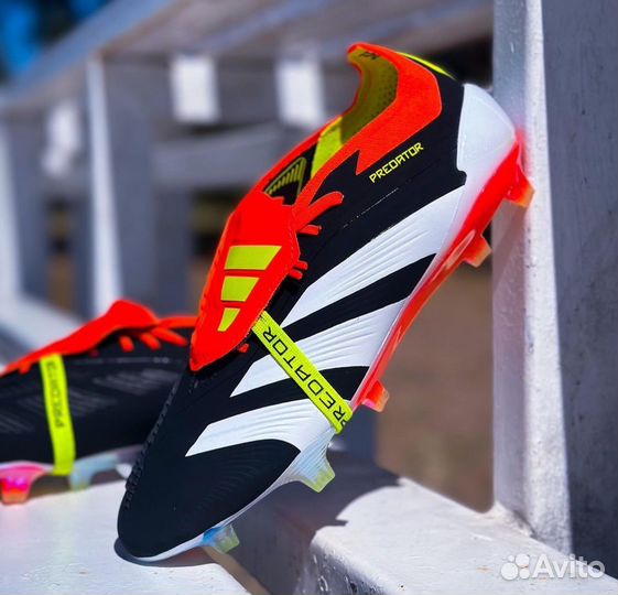 Бутсы adidas predator freak