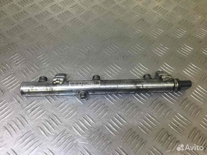 Топливная рампа Мерседес Спринтер a6420703095 6428