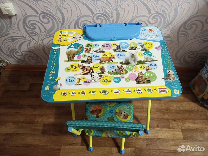 Детский стол и стул