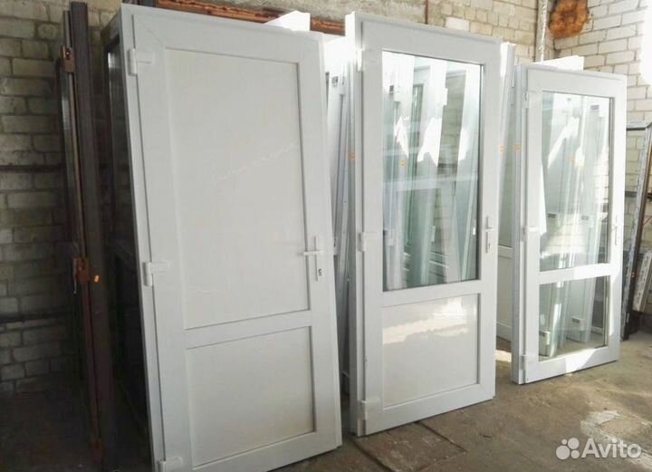 Пластиковая дверь. Дверь пвх