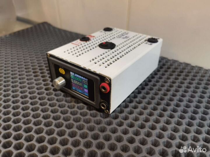 Автономные лабораторные блоки питания лбп