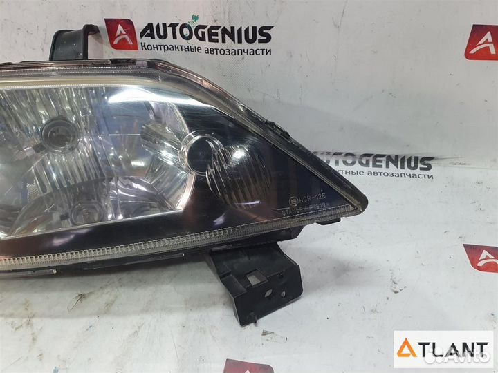 Фара передняя правая mazda demio